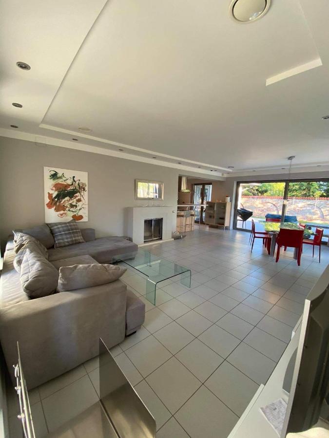 Hajnal Nyaralohaz Villa Balatonfenyves Exterior foto