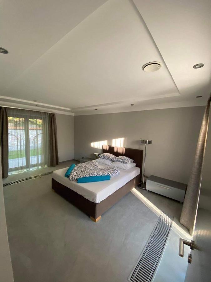 Hajnal Nyaralohaz Villa Balatonfenyves Exterior foto
