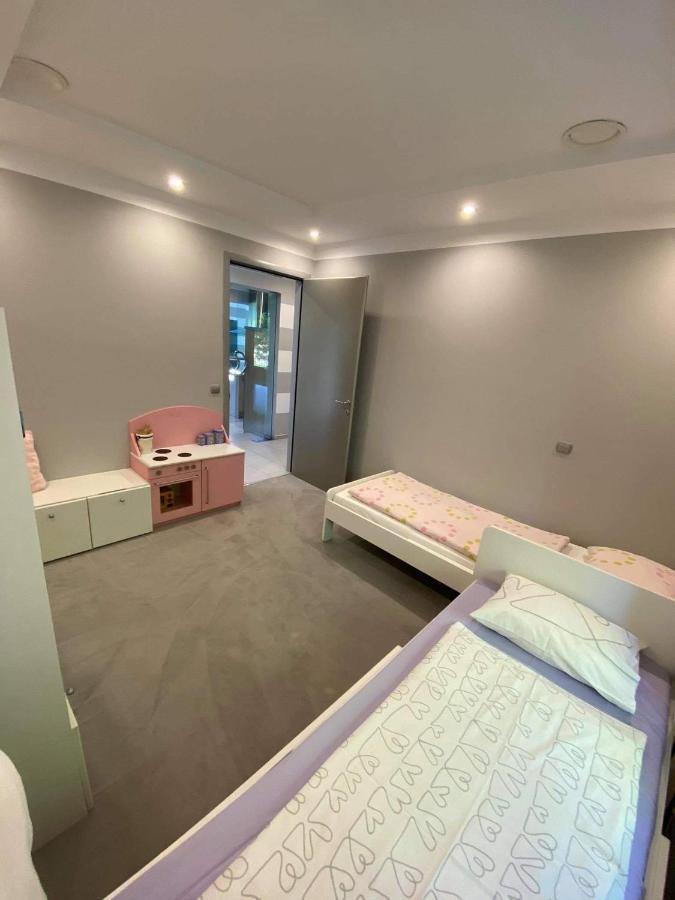 Hajnal Nyaralohaz Villa Balatonfenyves Exterior foto